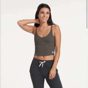 Vuori Rib Crop Tank Top - M - Oregano